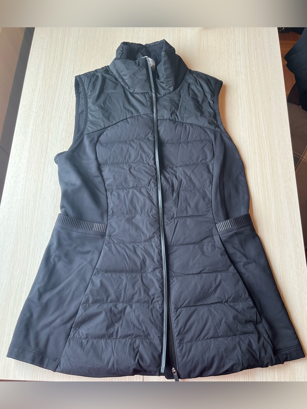 Lululemon Down For It All Vest | Black | Size 8